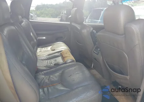 2003 Chevrolet Tahoe Lt z USA, uszkodzony, nr VIN 1GNEC13ZX3R256070